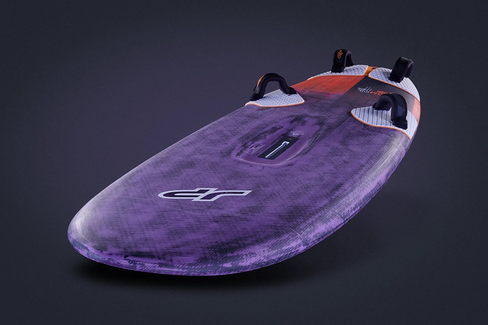 AERODYNAMIC DECK